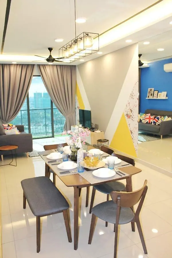 Kl Traders Square Apartment Kuala Lumpur